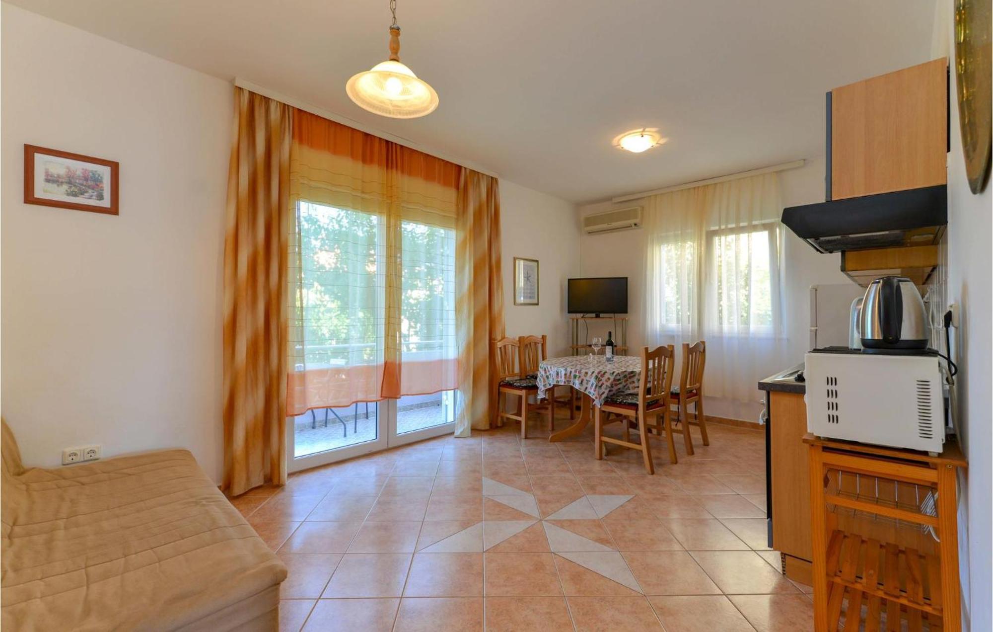 1 Bedroom Nice Apartment In זאדאר מראה חיצוני תמונה